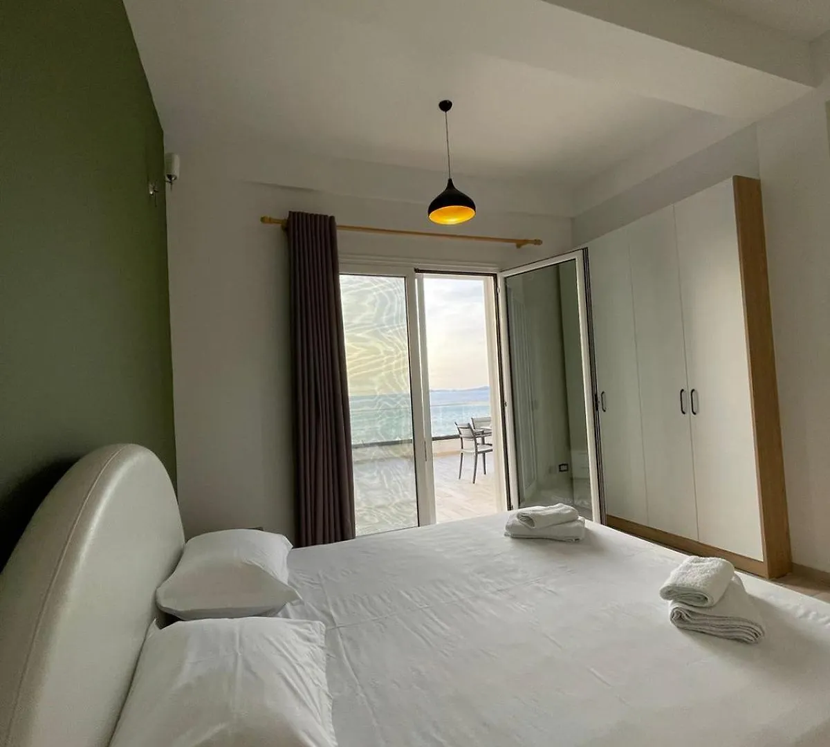 Bardhi M Bay Jeshile Διαμέρισμα Vlorë